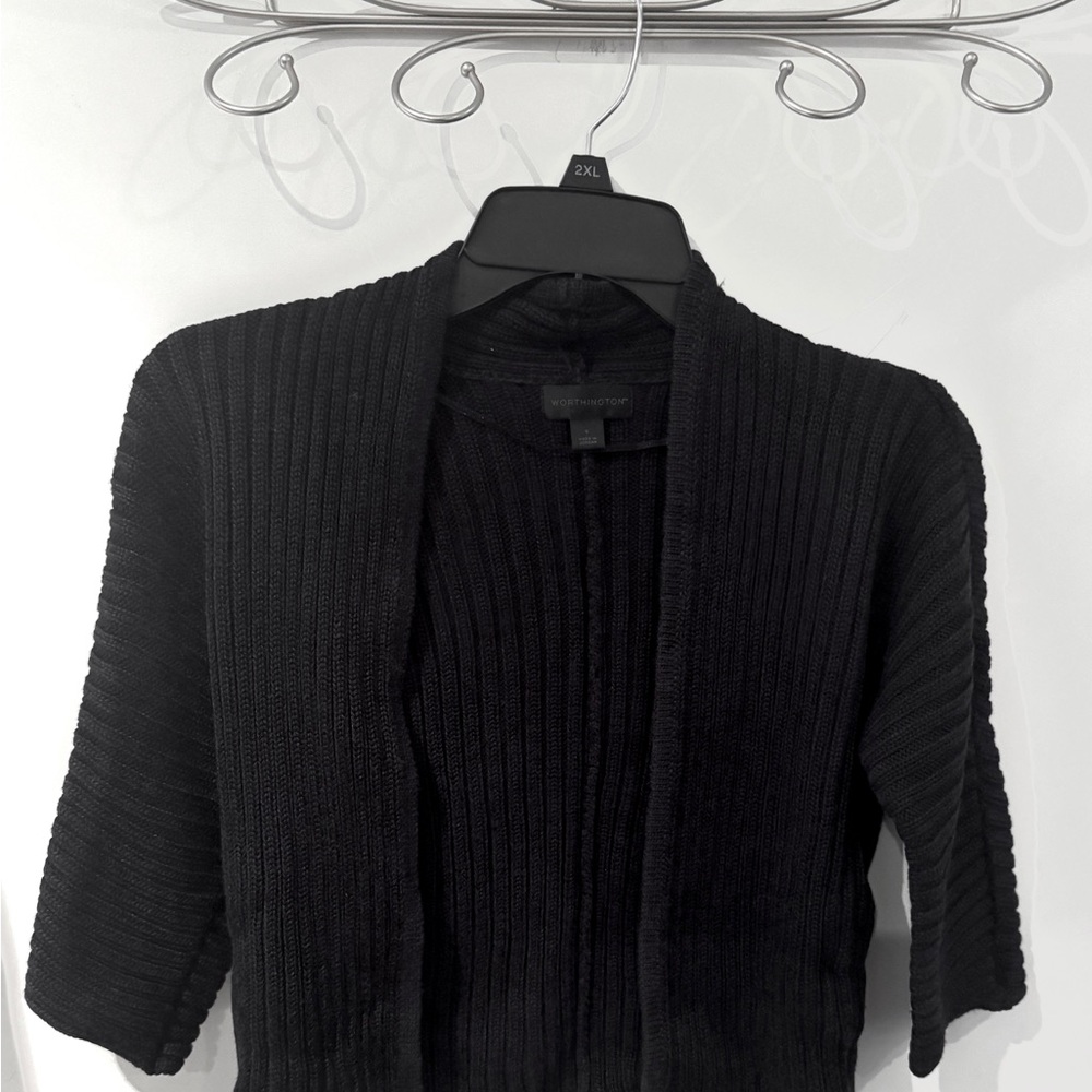 Worthington cropped Black Knit Top